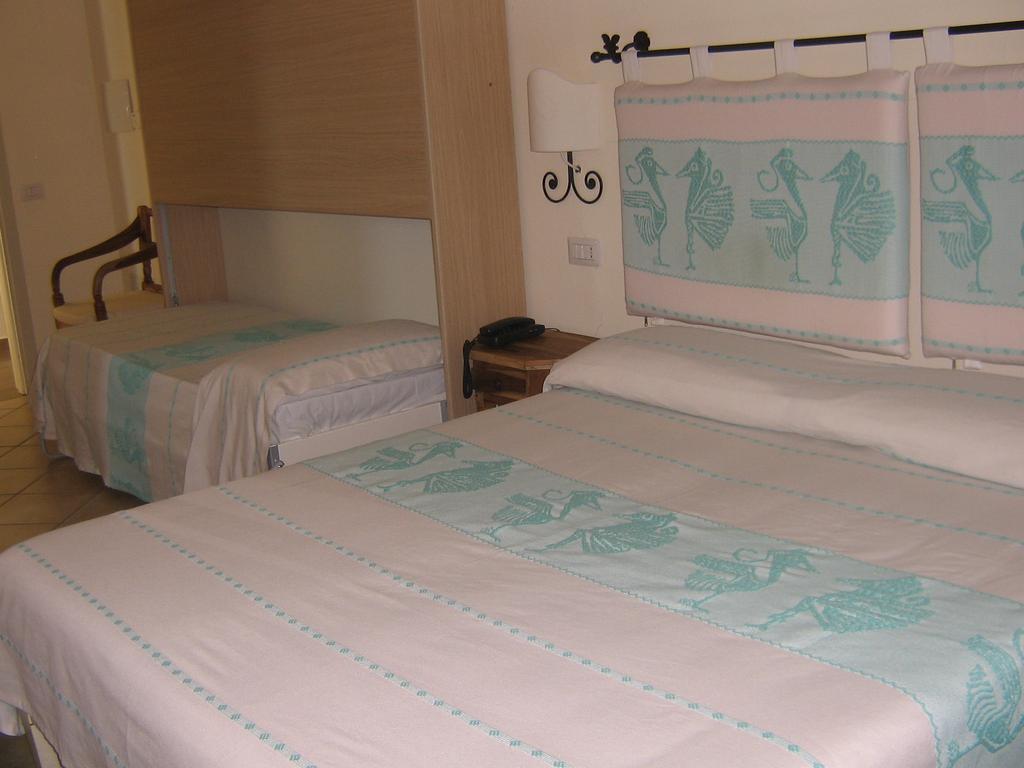 Hotel Maxim Olbia Eksteriør bilde