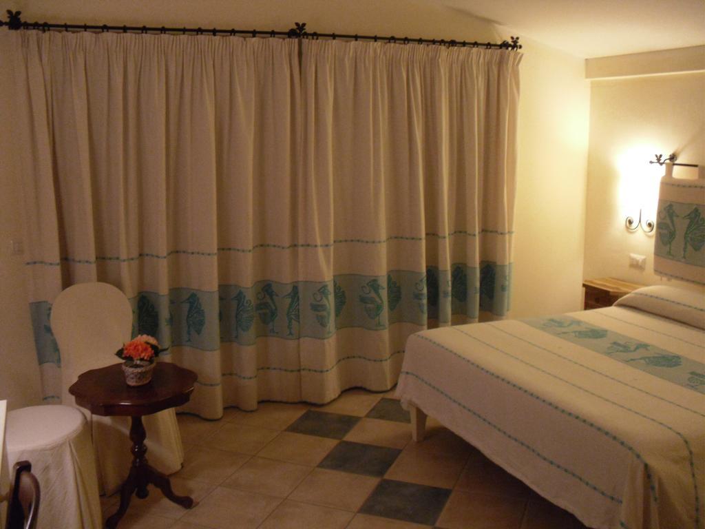 Hotel Maxim Olbia Eksteriør bilde